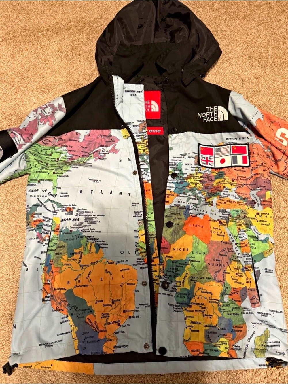 Supreme x The North Face World Map Raincoat - Multicolor